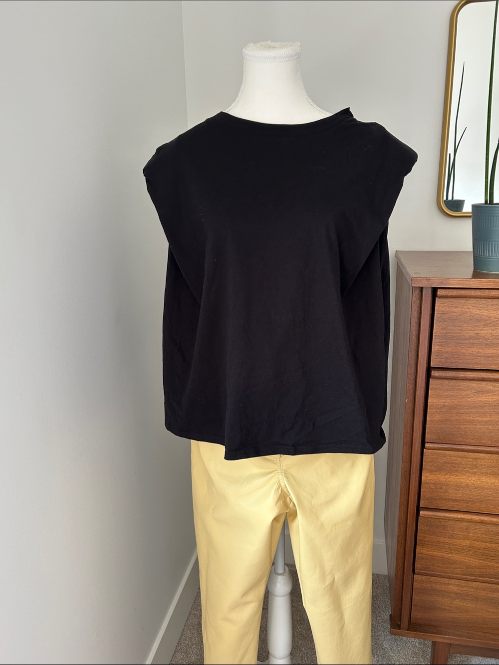 Babaton Black Muscle Tee with Cap Sleeve Silhouette